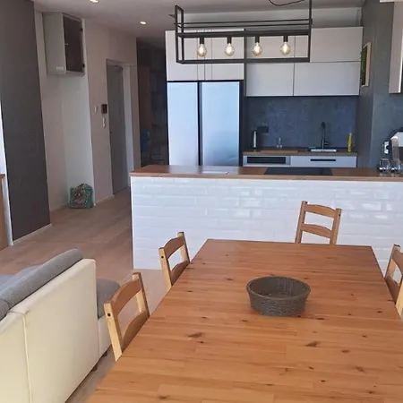 Near O2 Arena Appartamento